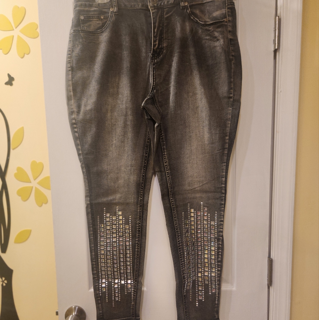 Ashley Stewart Brand New Faded Gray Skinny Jeans With Rhinestone Embellishments